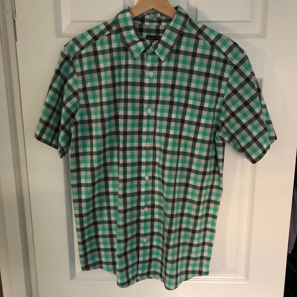 Patagonia M green plaid organic cotton button down